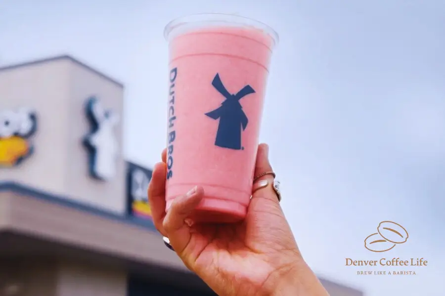 Dutch bros strawberry smoothie 